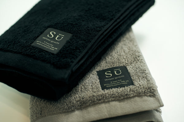 糸を紡ぐー老舗タオルメーカーと共同開発した漆黒の“Su”の魅力